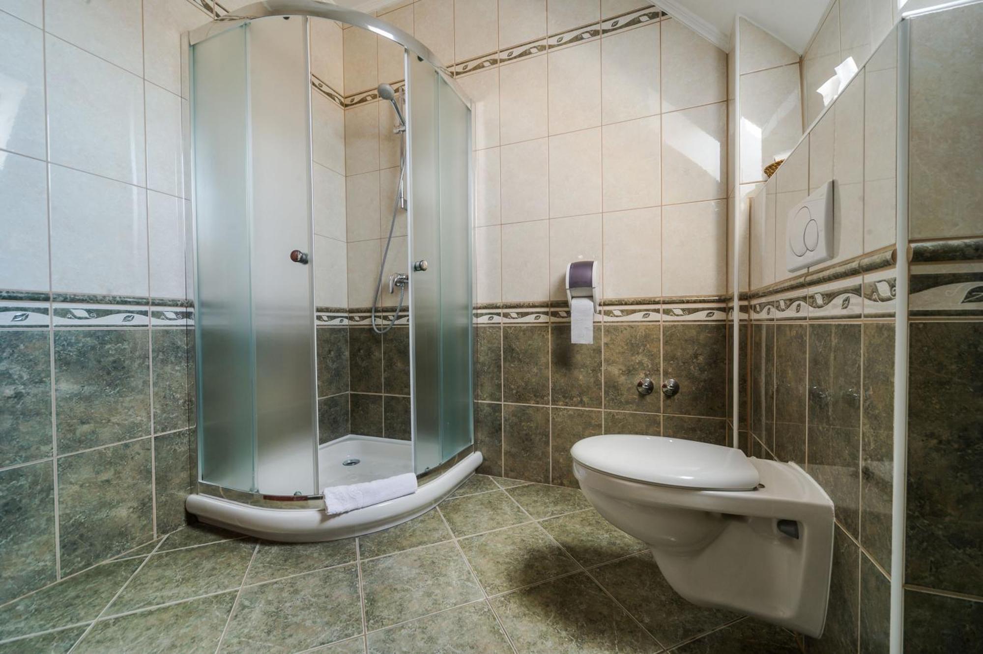Bock Hotel Ermitage فيلاني المظهر الخارجي الصورة